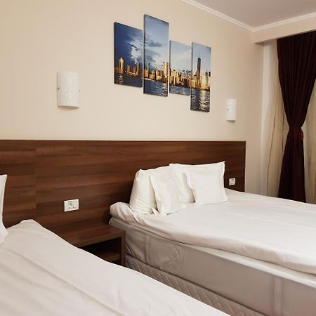 Hotel Hermes Алба-Юлия Экстерьер фото