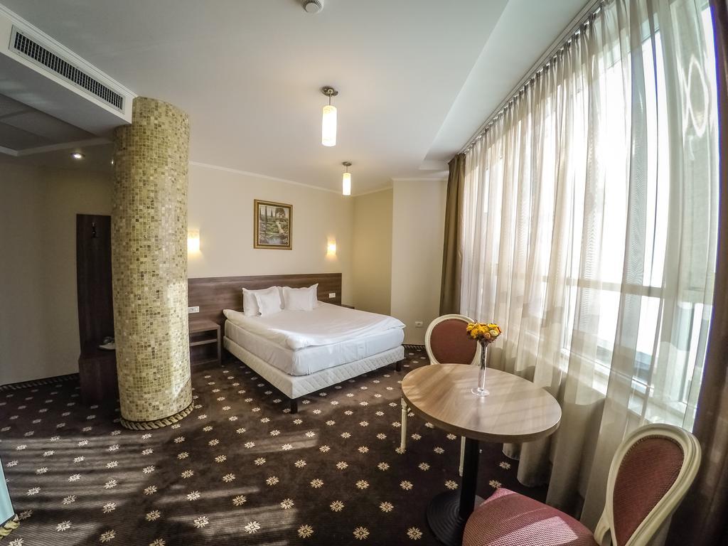 Hotel Hermes Алба-Юлия Экстерьер фото