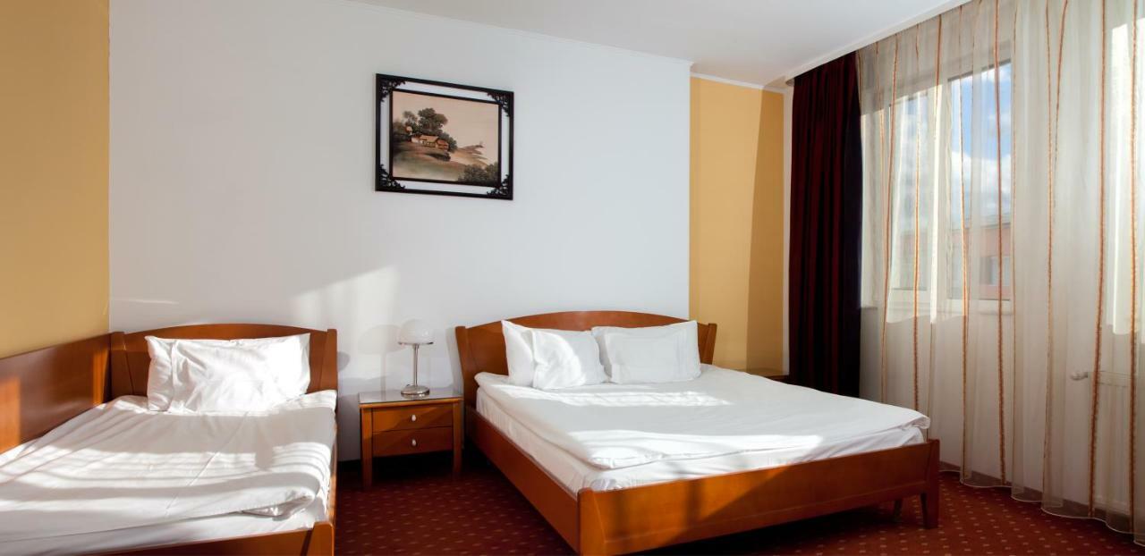 Hotel Hermes Алба-Юлия Экстерьер фото
